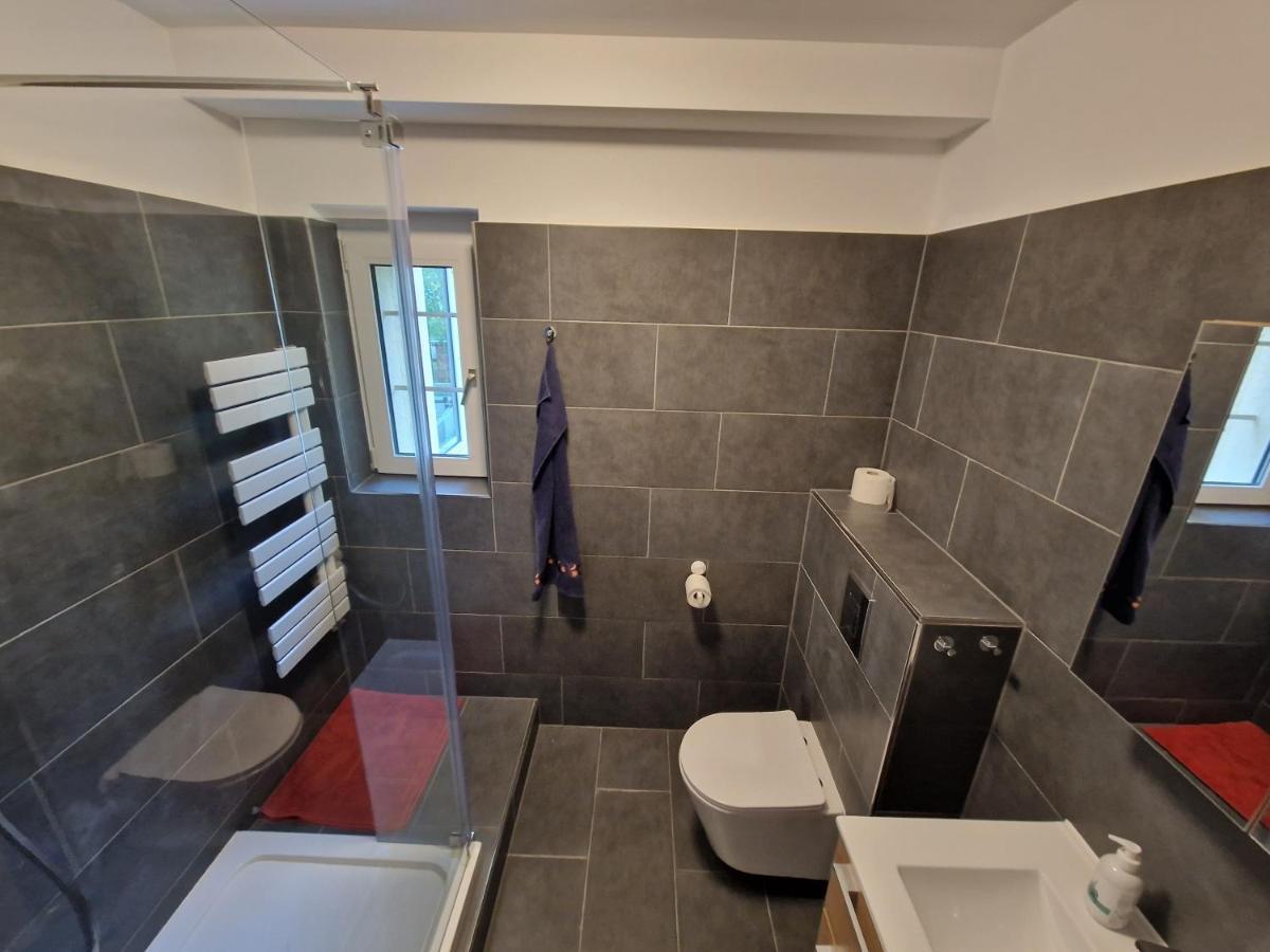 Geraeumige Und Zentrale Ferienwohnung Stahnsdorf Exterior foto
